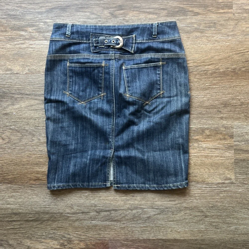Vintage Baccini Stretch Denim Knee Length Skirt Sz 6 Dark Wash Back Buckle - Picture 6 of 11